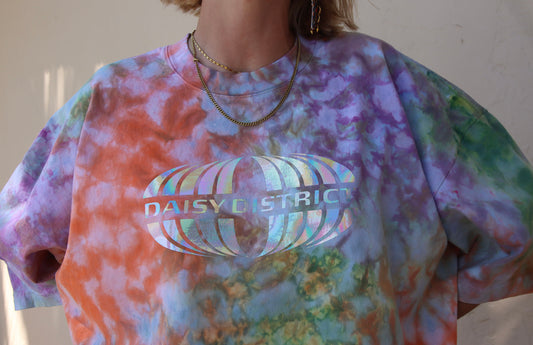 DD WORLDWIDE T-SHIRT IN HOLOGRAPHIC