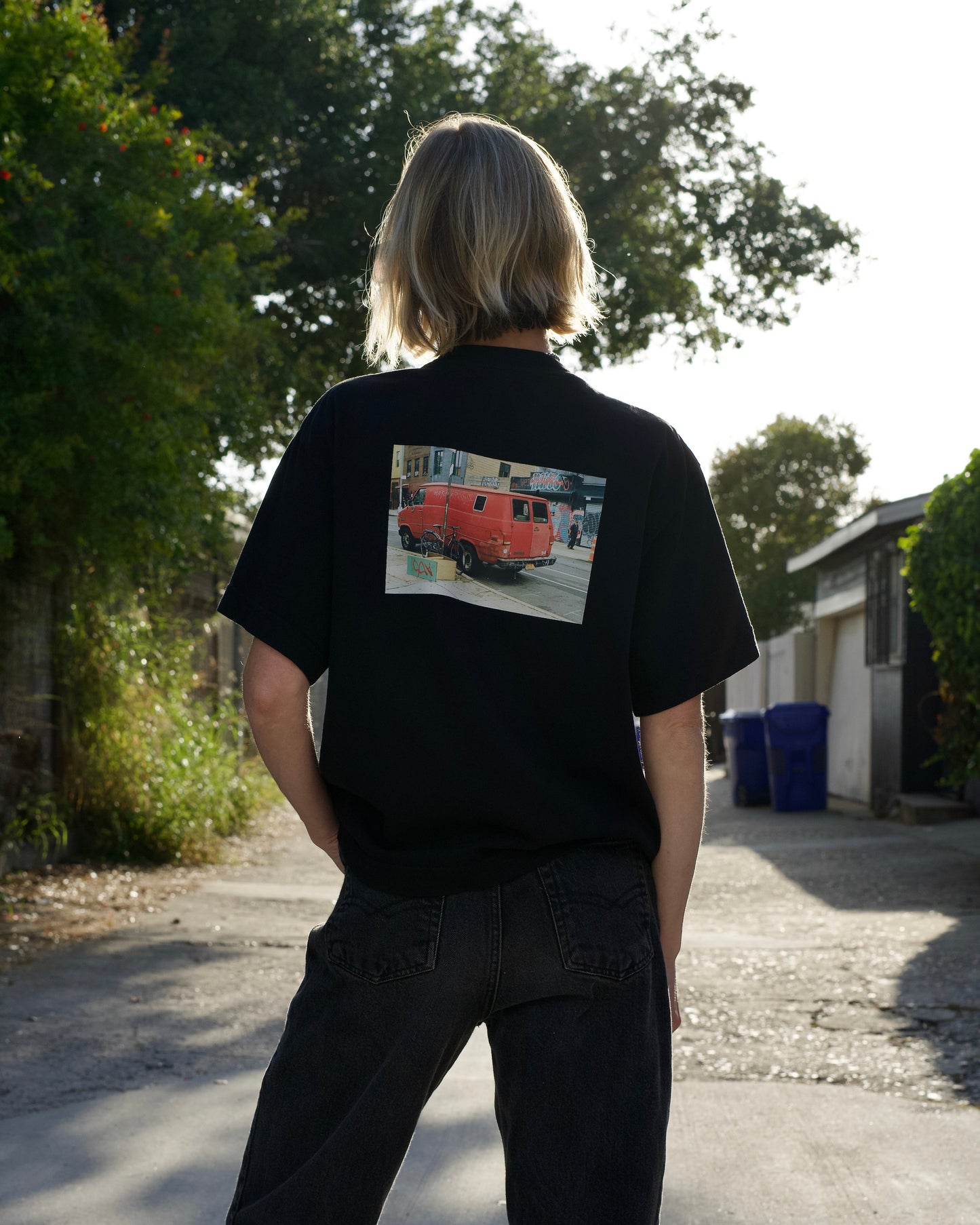 NY CHERRY VAN TRASH TEE